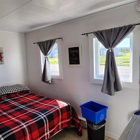 Les Cabines Sur Mer Cap-des-Rosiers Bilik gambar
