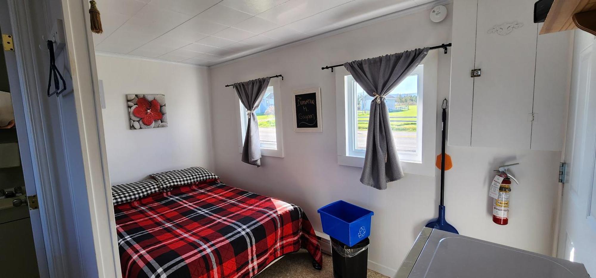 Les Cabines Sur Mer Cap-des-Rosiers Bilik gambar
