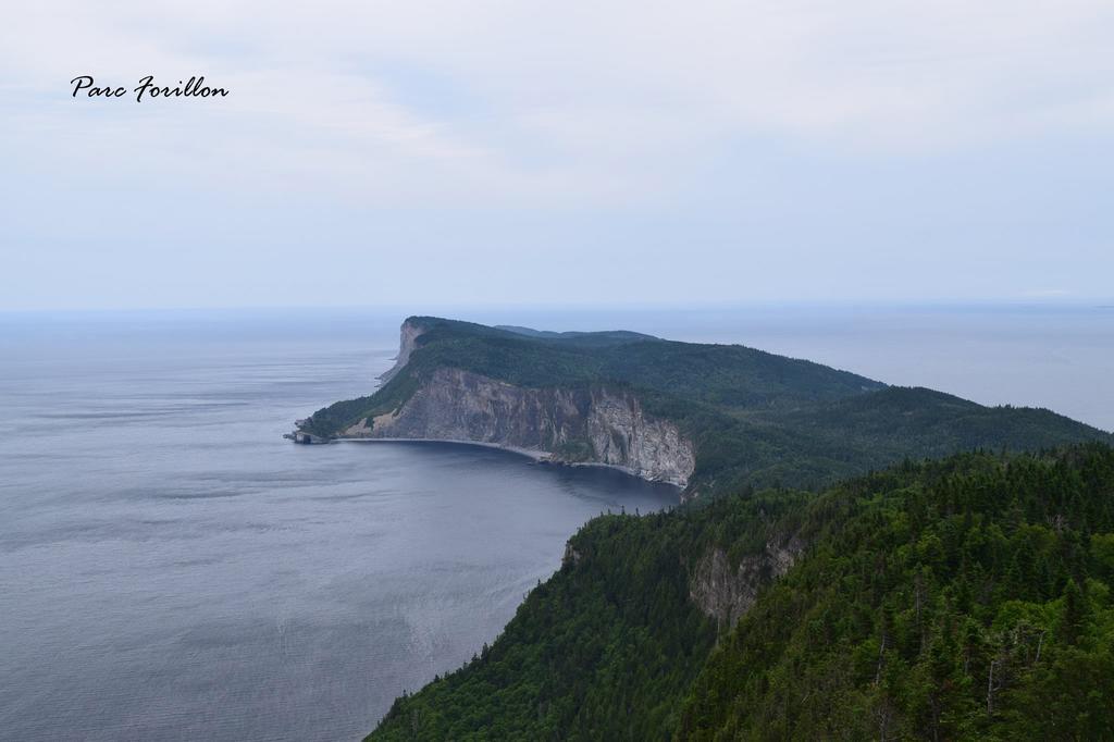 Les Cabines Sur Mer Cap-des-Rosiers Luaran gambar