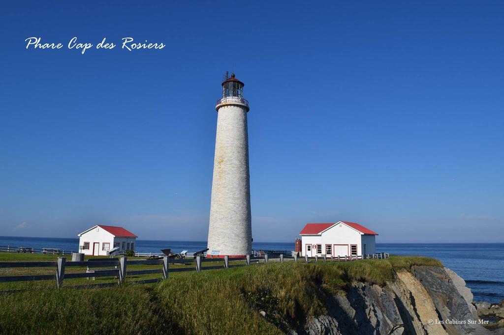 Les Cabines Sur Mer Cap-des-Rosiers Luaran gambar