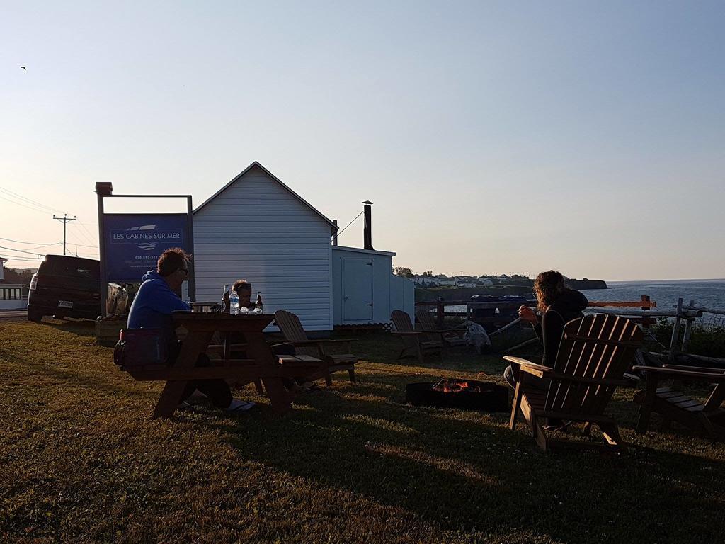 Les Cabines Sur Mer Cap-des-Rosiers Luaran gambar